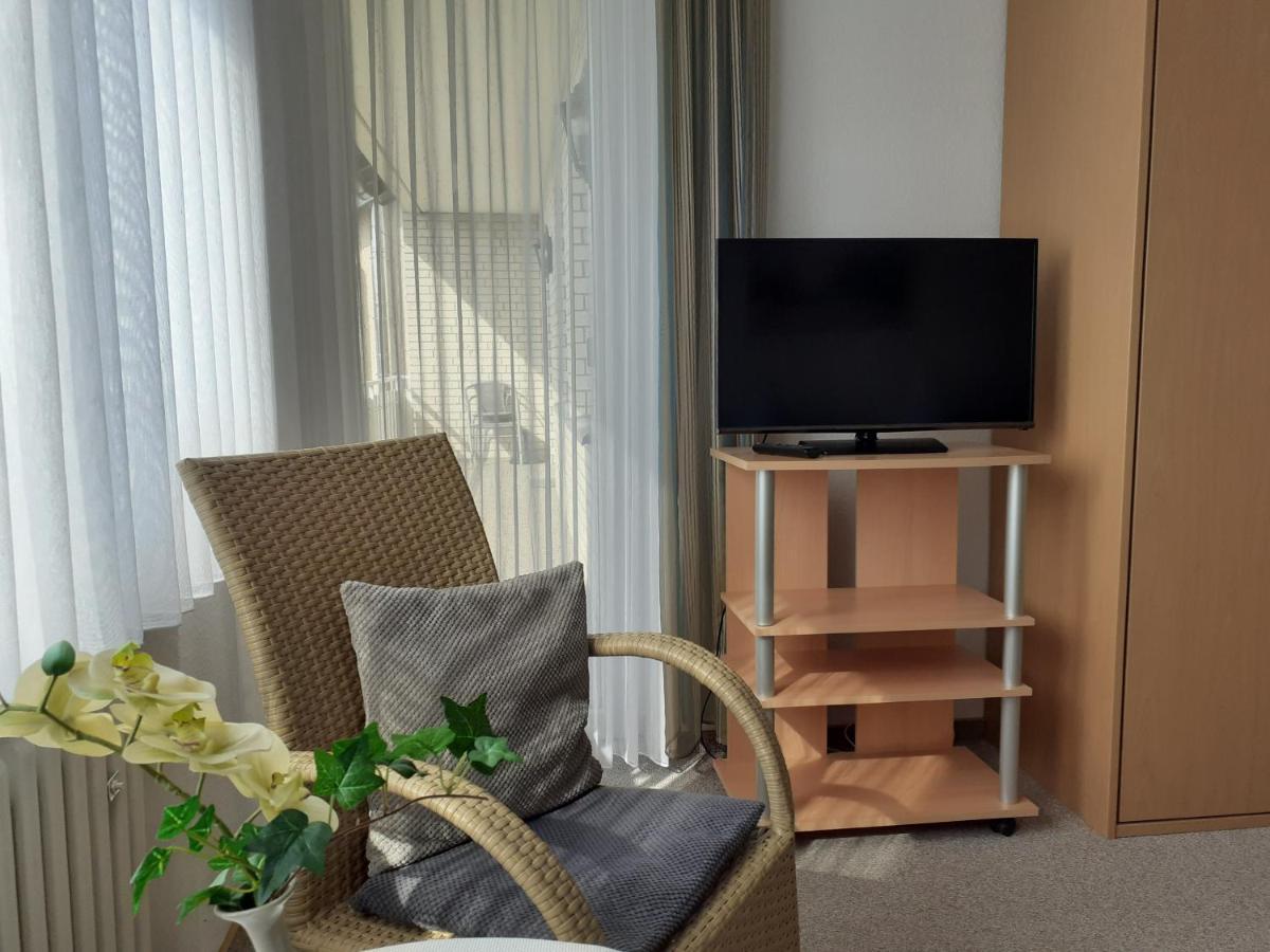Ferienwohnung Und Gaestezimmer Iburgblick Bad Driburg Exterior foto